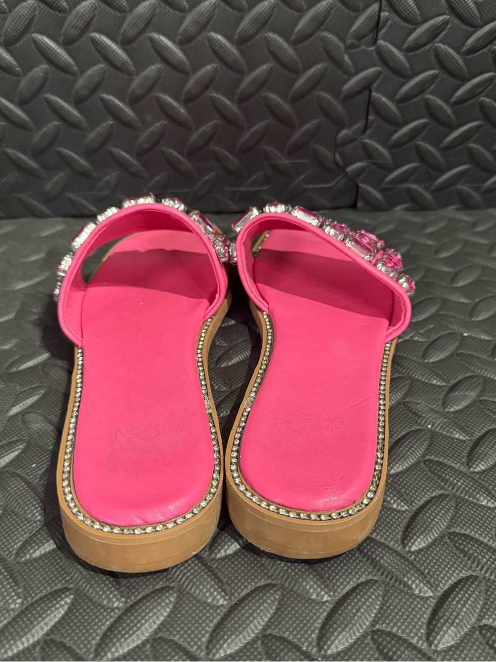 Women’s Hot Pink Rhinestone Slide Sandals Size 7 Glam Statement Slides - Picture 9 of 9